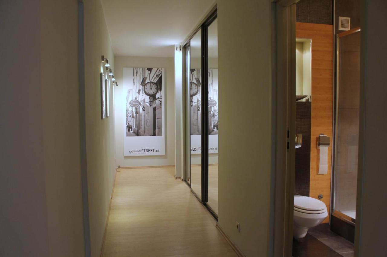 Apartment With Garden In City Center Krasków Eksteriør bilde