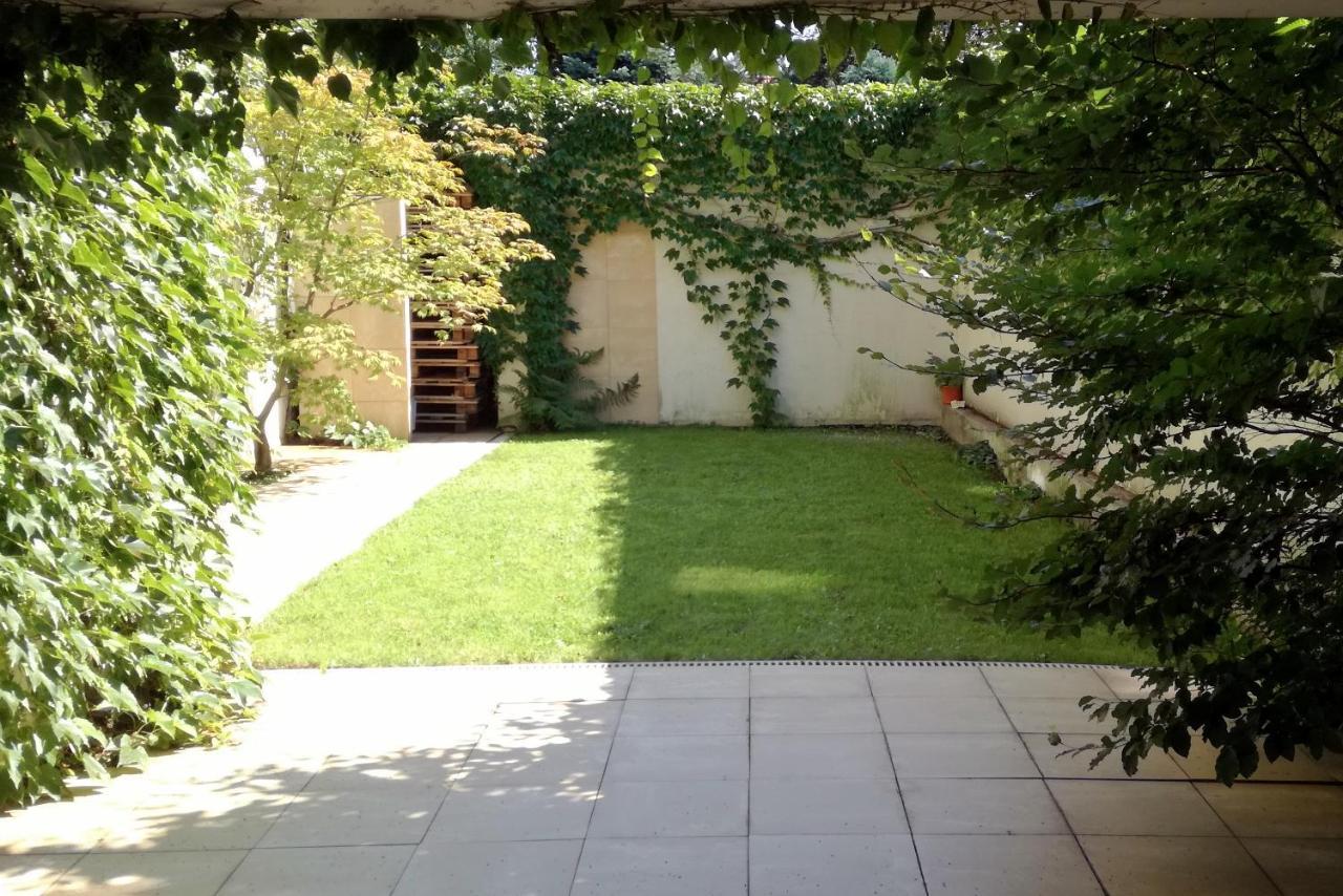 Apartment With Garden In City Center Krasków Eksteriør bilde